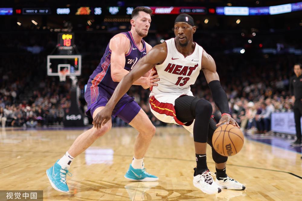 以此吸引更 以此吸引更